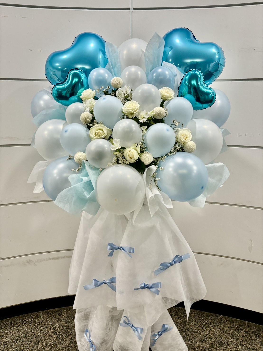 フリルリボンバルーンスタンド　ブルー